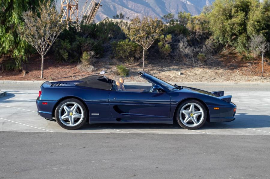  Ferrari F355 Spider 1995 года  (фото 16 из 149)